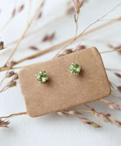 Studs Peridot